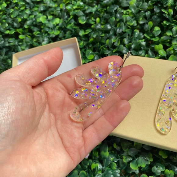 Eclectic Resin Earrings - Picture 2 of 9